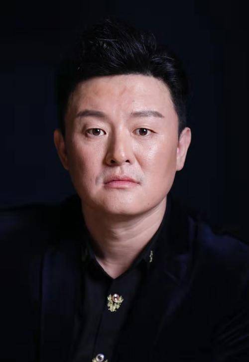 今年的《如此可爱的我们》就是一个成功案例,张磊这次不再是校园的