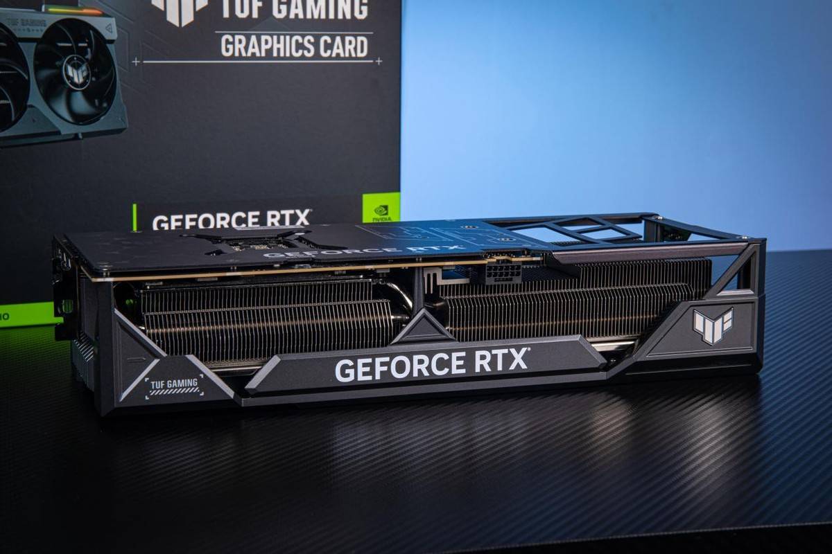 2023的4K游戏天花板，华硕TUF 4090显卡评测