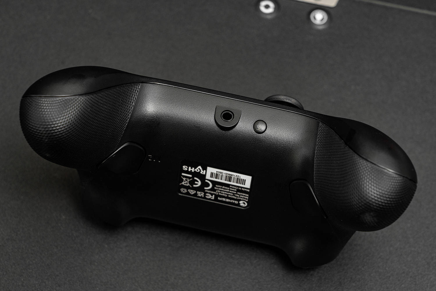 拿下微软官方全球授权,国产游戏手柄巅峰之作,盖世小鸡G7评测