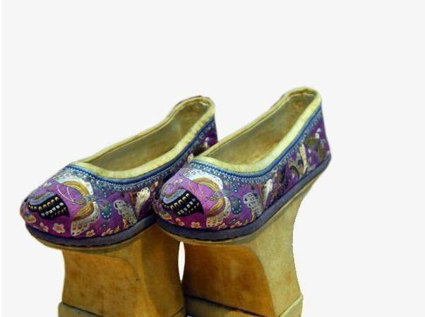 古代女人小脚的鞋图片