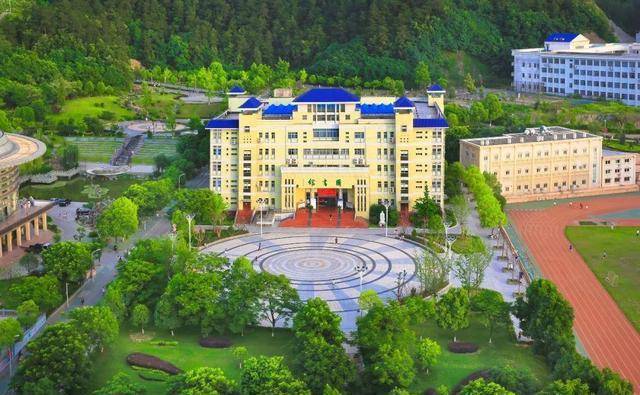 湖北医药学院:不在武汉在十堰,曾用名是郧阳医学院_专业_招生_实际