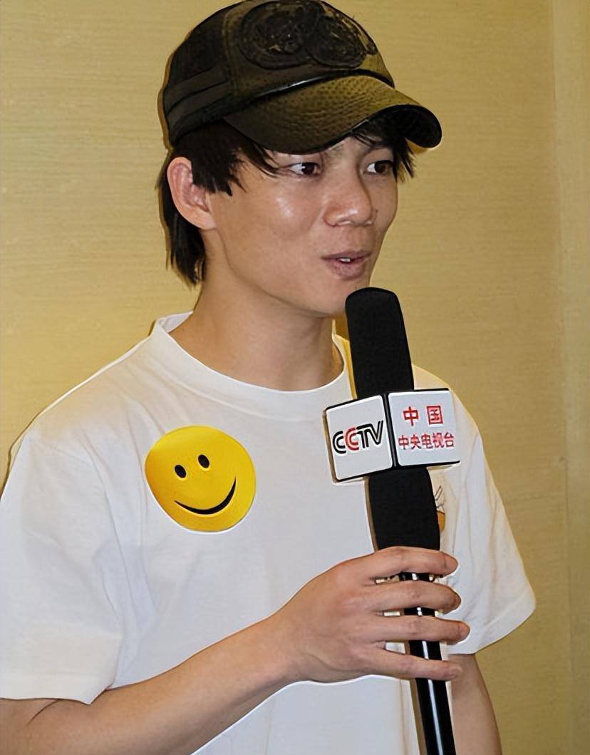 现状,有人英年早逝有人被判刑,回头再看青春已散场_东来东往_六哲