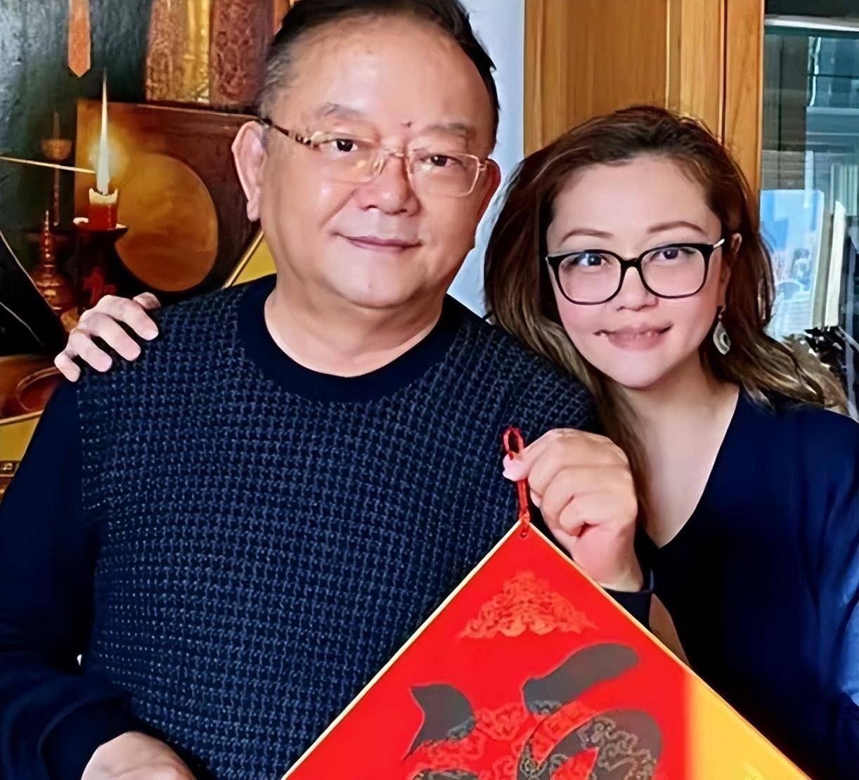 老来得子的8位男星,年龄差一个比一个大,最大的