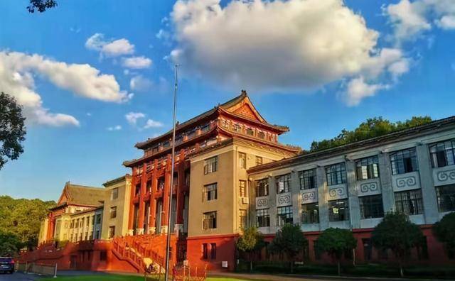 第三军医大学附属西南医院"撞"了,于是第三军医大学西南医院表示坚决