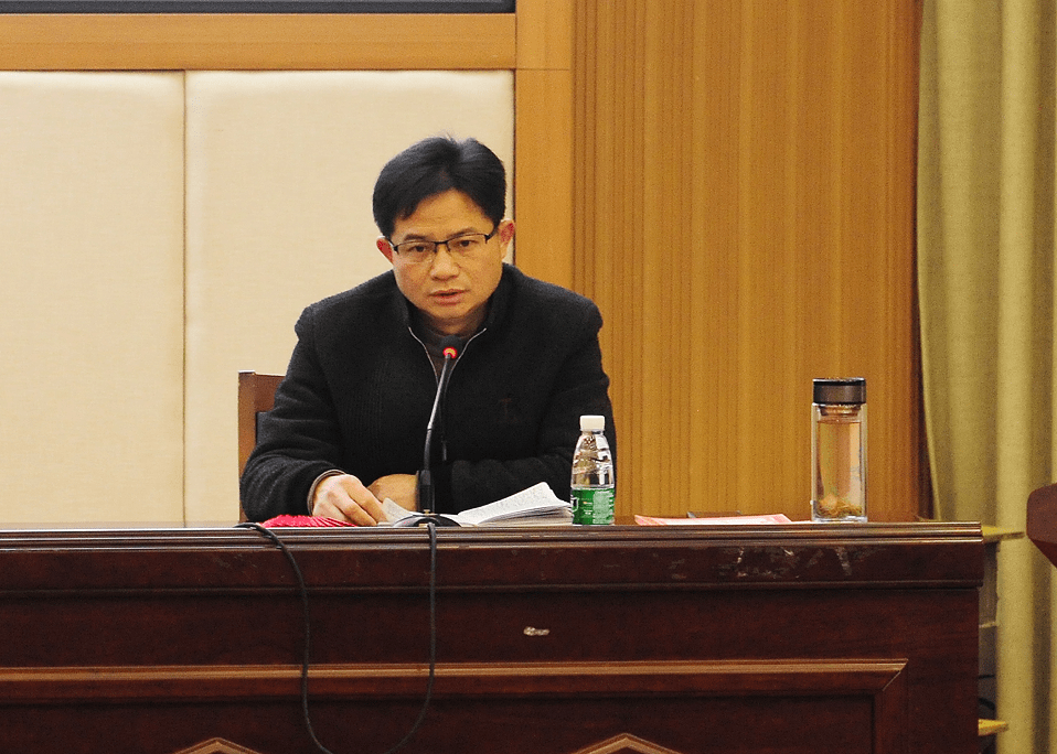 新邵八中:召开年度班主任工作经验交流会暨表彰优秀班主任_管理_班级