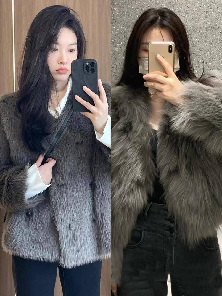 建议"过年"穿灰色皮草外套,不仅华贵还显高级,轻松穿出时髦感