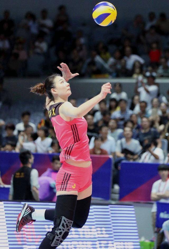 郎平的心腹爱将,可惜因为兴奋剂问题禁赛4年_杨方旭_举报_郎导