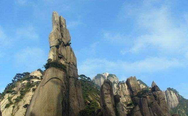 三清山也是一个这样的景点,没有那么的出名,但是景点却是非常壮观的