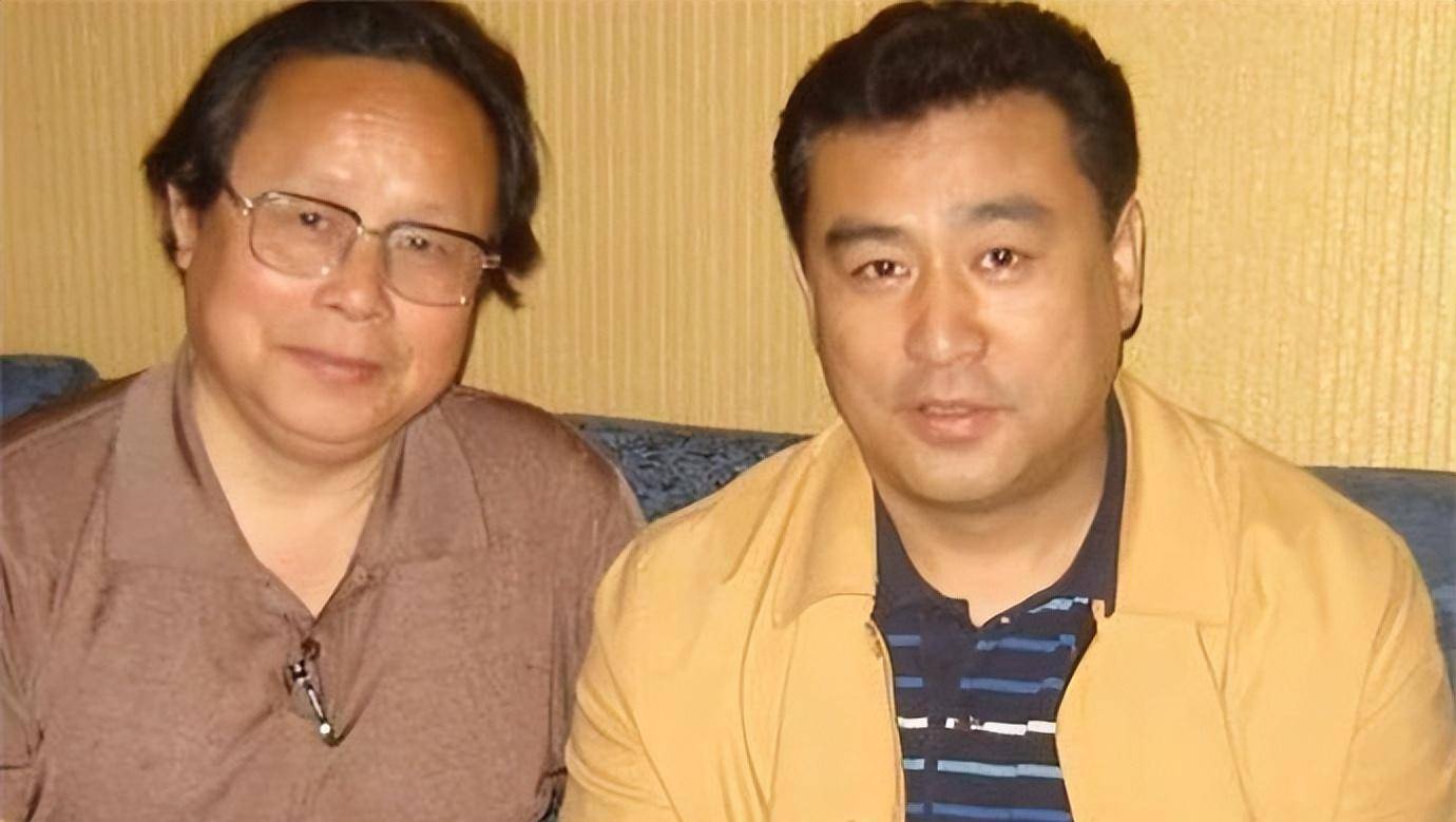 电视主持人张宏民,主持32年0失误,60岁不结婚生活潇洒_播音_工作_机会