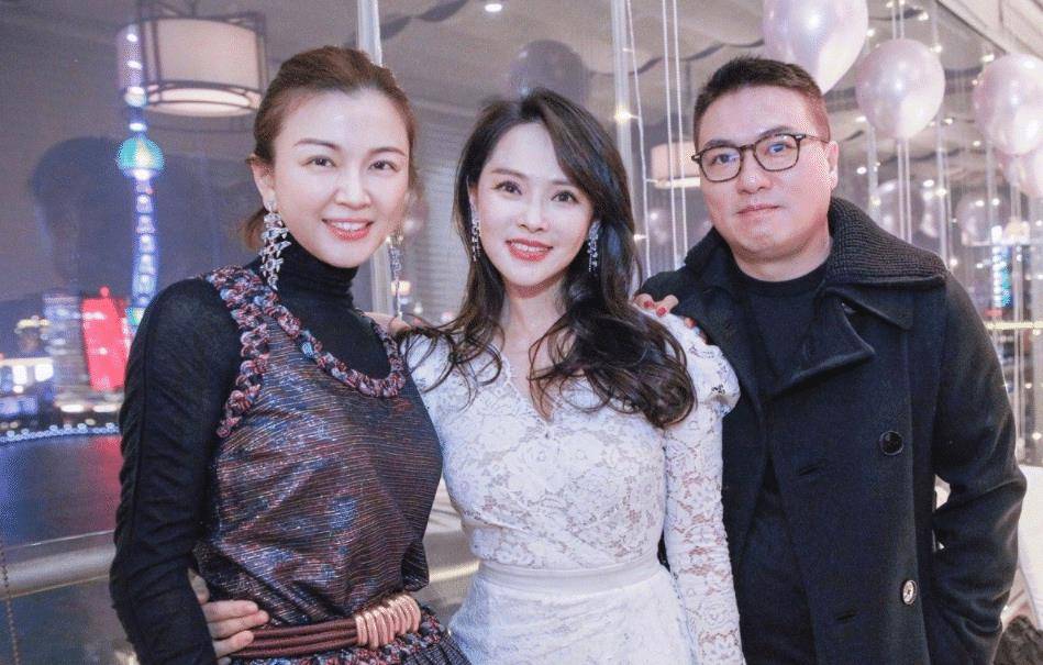 伊能静迎来53岁生日,与好友合影状态似少女,两夫妇互动甜到腻_秦昊