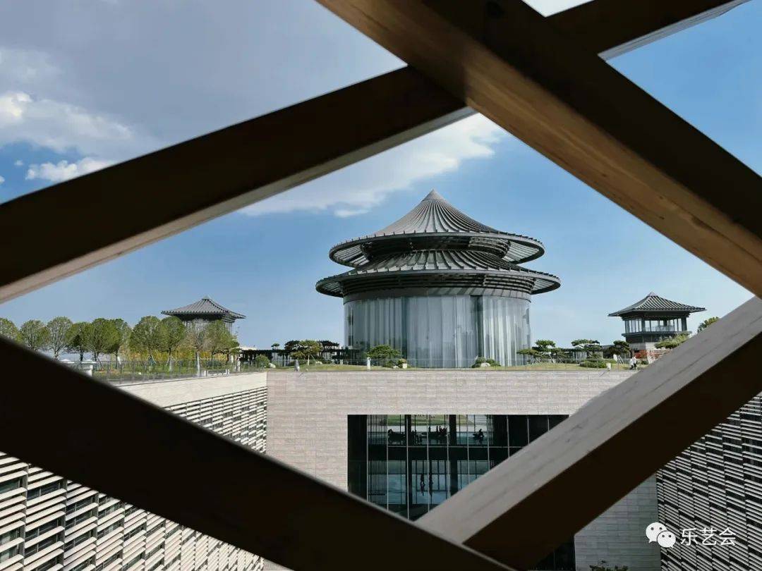 龙门石窟研究院,洛阳博物馆,洛阳市文物考古研究院以及偃师商城博物馆