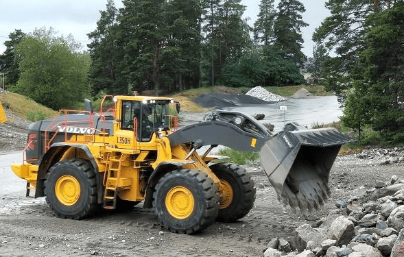 装载机证怎么考?要什么条件呢?为什么要考?_行业_作业_主要用于