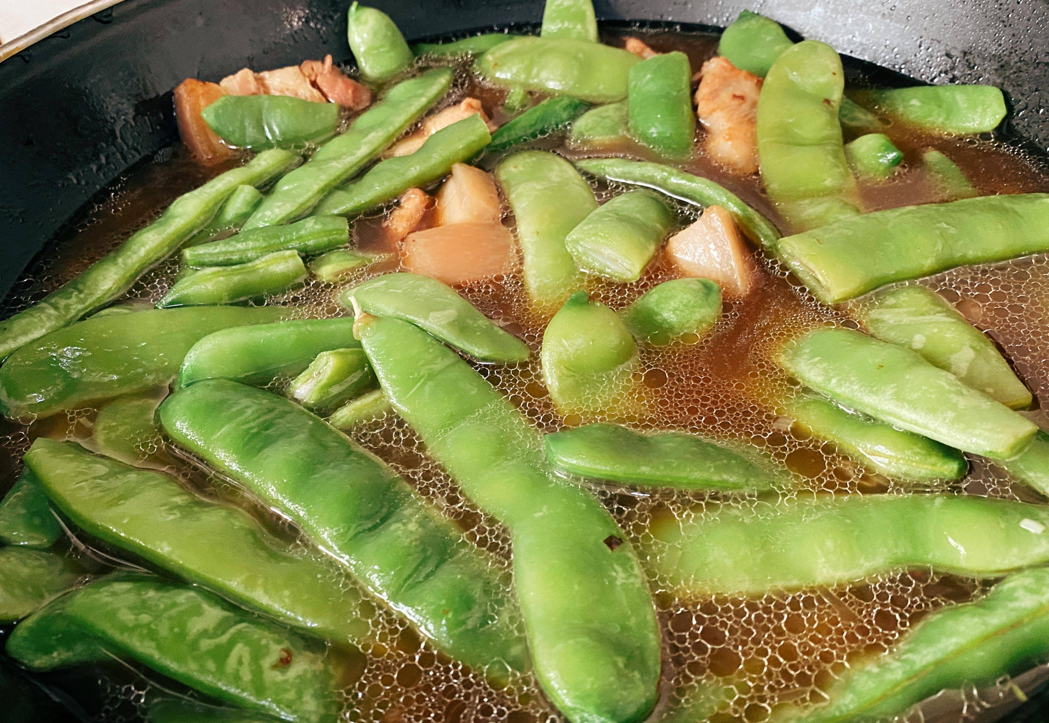 年夜饭菜单 东北风味五花肉炖东北油豆角