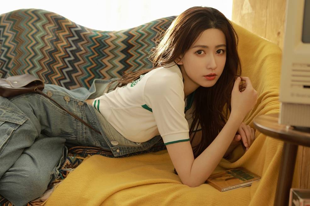 美女小姐姐前凸后翘!模特身材真火辣!