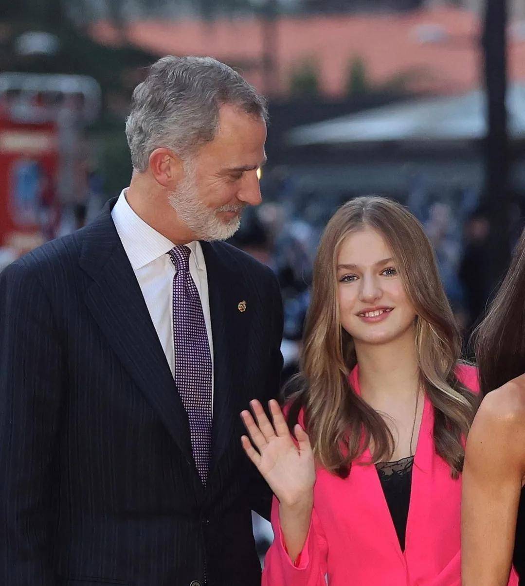 西班牙阿斯图里亚斯公主莱昂诺尔颁奖典礼