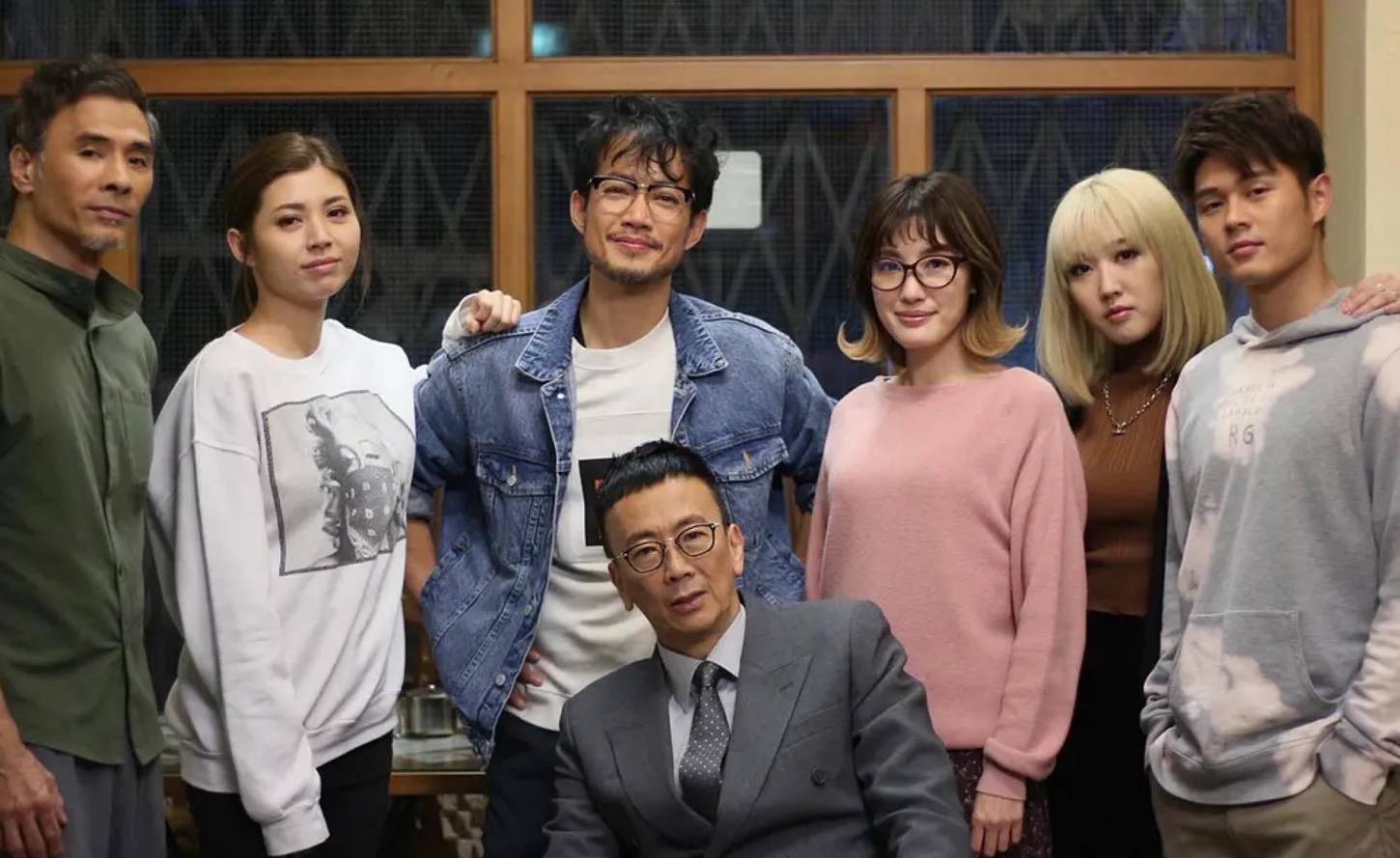 《荒诞剧团》不"荒诞",题材另类大胆自黑,揭开香港影视圈怪像_电影