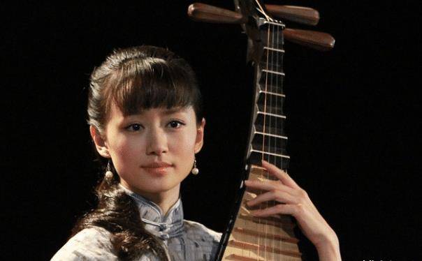 乔乔除了在一些现代剧当中表现的特别好以外,在一些古装剧当中,同样也