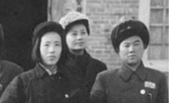 1950年,特等功臣被战友抬进医院,检查后发现竟是女儿身_郭俊卿_抗日