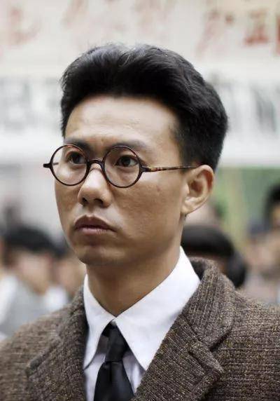 她出身俄国贵族,22岁嫁给35岁的李立三,为丈夫坐牢8年_基什金娜_李莎