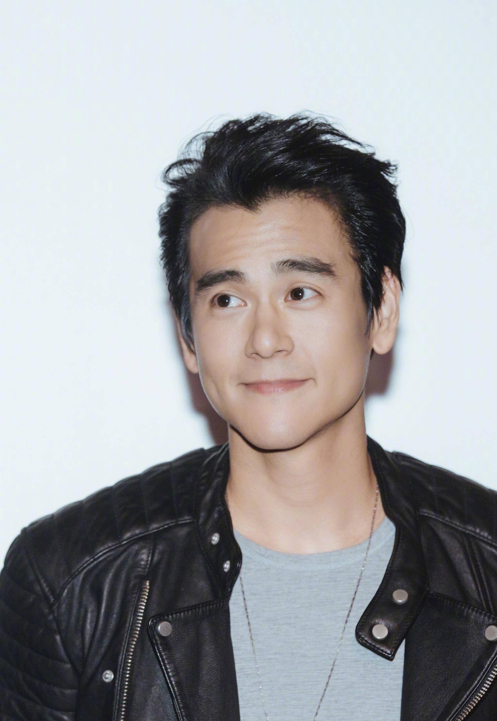 杨幂帮华晨宇压绯闻,张翰被逼婚,刘浩存东施效颦,彭于晏尺寸大_营销