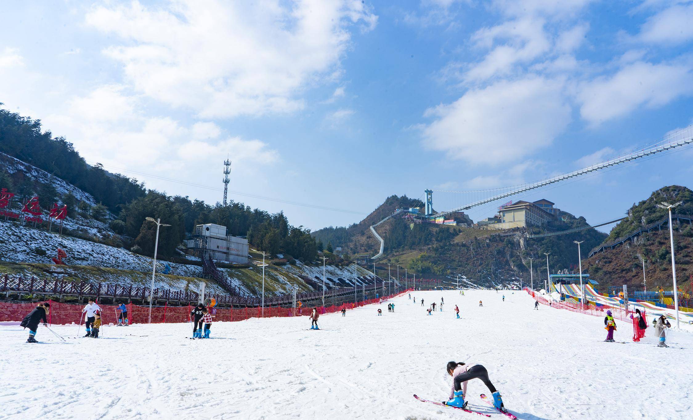 六盘水市梅花山滑雪场图片