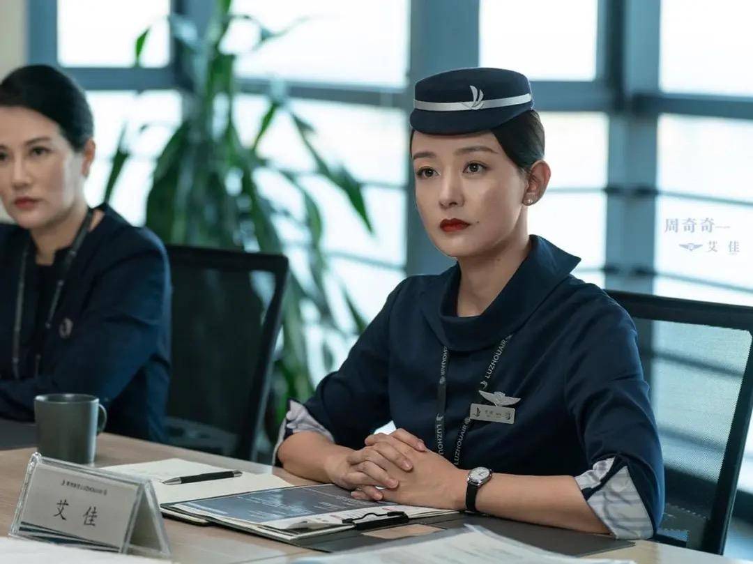 周奇奇凭借艾佳这个角色,确实圈了一大波粉啊!