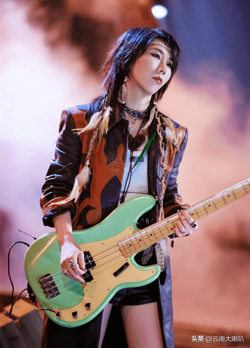 浪姐赵梦两次到大理,每次都是饭后胃疼,菌子成了被怀疑对象_云南_网友