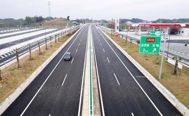 湖南首条智慧高速平益高速公路全线通车运营_照片_无人机_南平