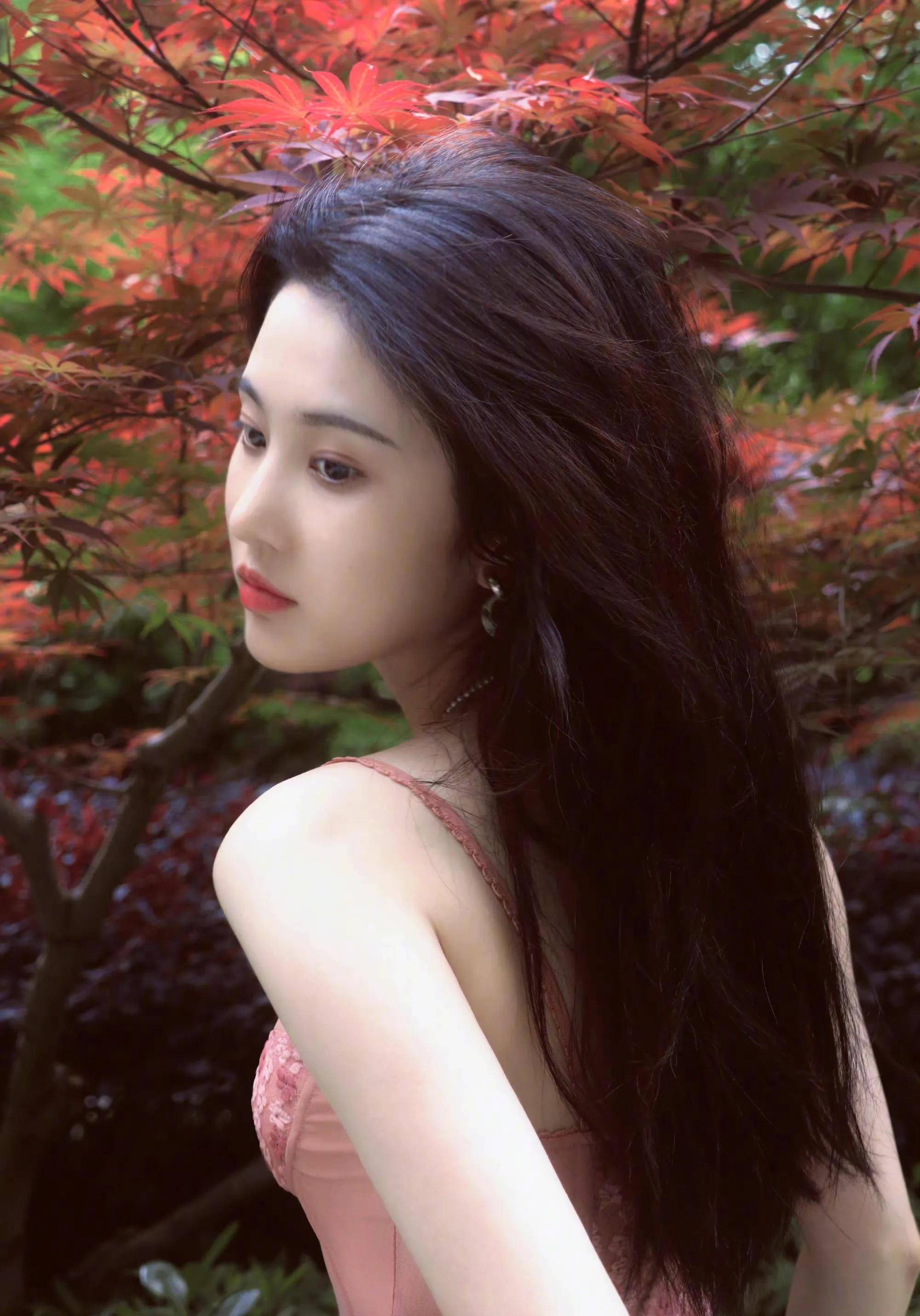 "谋女郎"张慧雯皮肤白白嫩嫩,长相我见犹怜,真让人一见倾心