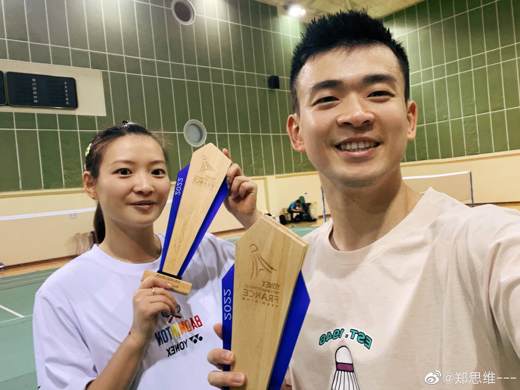 国羽金牌组合再创历史,过去12站比赛狂揽11个冠军_郑思维_黄雅琼_奥运