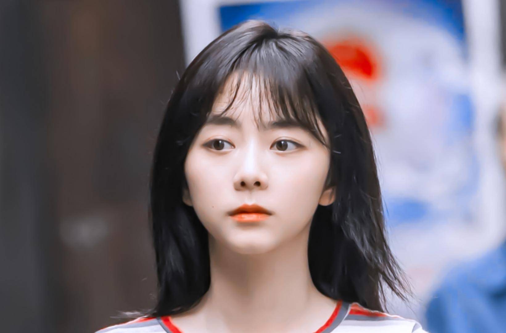 谭松韵跳着找出礼服口袋,期待黄思齐和十一娘_锦衣_李现_盛典