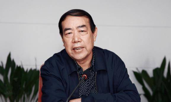 路遥北京领奖没路费,家人四处求捐助,弟弟挖苦:以后可别获奖了_王天笑