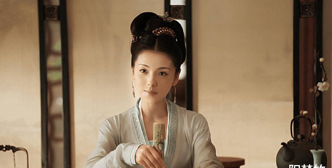 这部影视作品是李少红主导的,李少红年轻的时候凭借着《大明宫词》