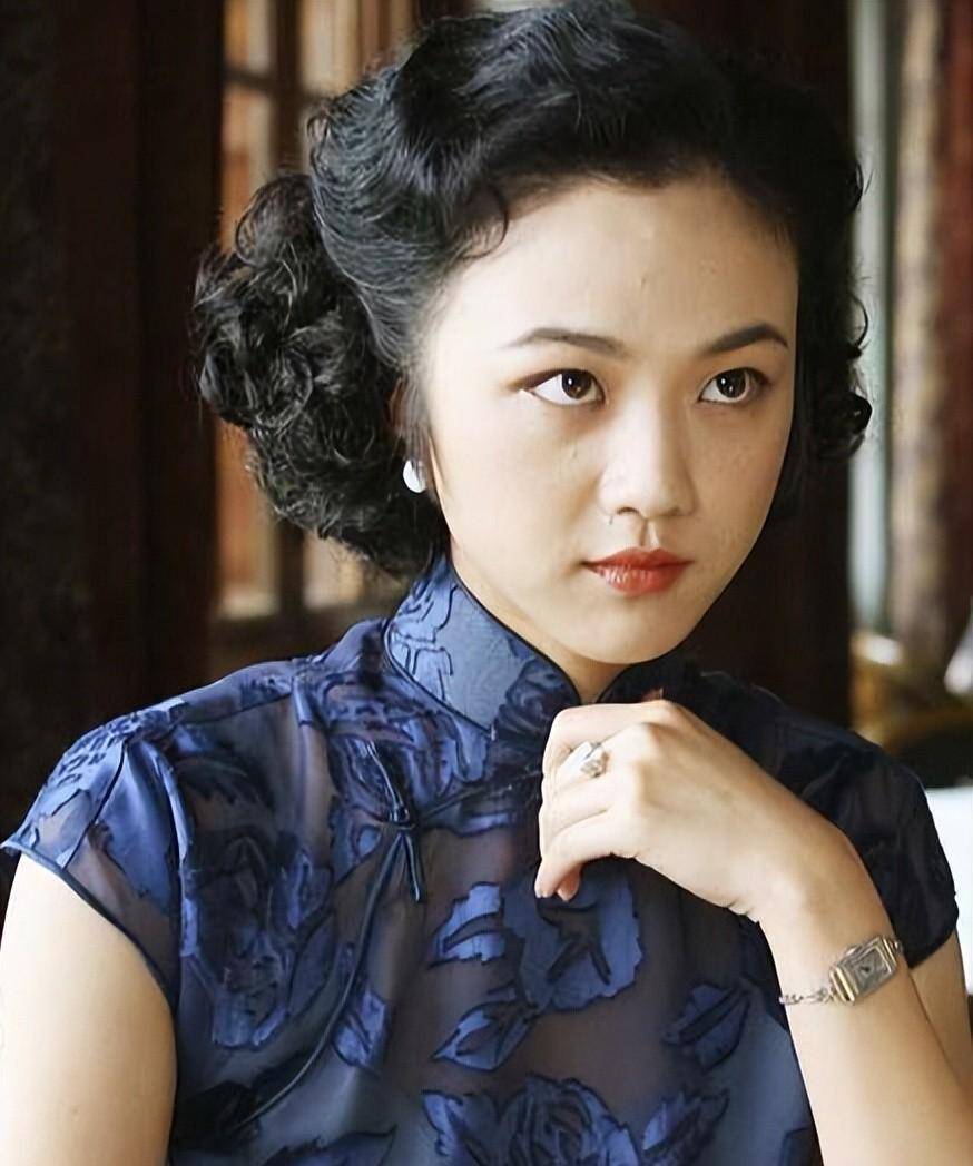 汤唯翻身记:落榜3次上中戏,前男友是王启年,今在国外"封神"_李安_电影
