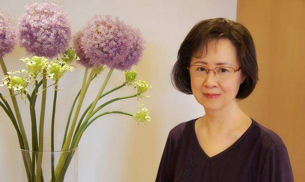 琼瑶:6岁和父母一起自杀,爱上有妇之夫,比琼瑶剧还毁三观_母亲_女儿
