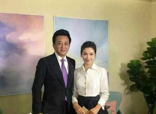 朱迅助阵朱军新节目《信中国》发布会,60多位明星信使你最期待谁_书信