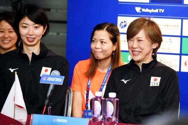 郎平大夸中田久美!赛前大打心理战,夸你也是比赛战术的一部分?