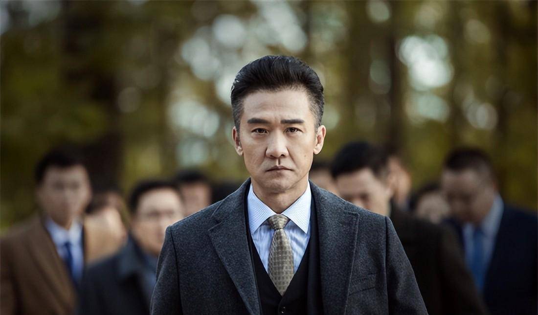 黄志忠,虽然黄志忠因为成功扮演李云龙而让人觉得有些匪气,但是在后来