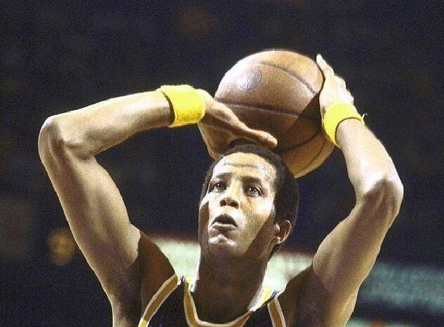 贾马尔·威尔克斯(jamaal wilkes),身高1.