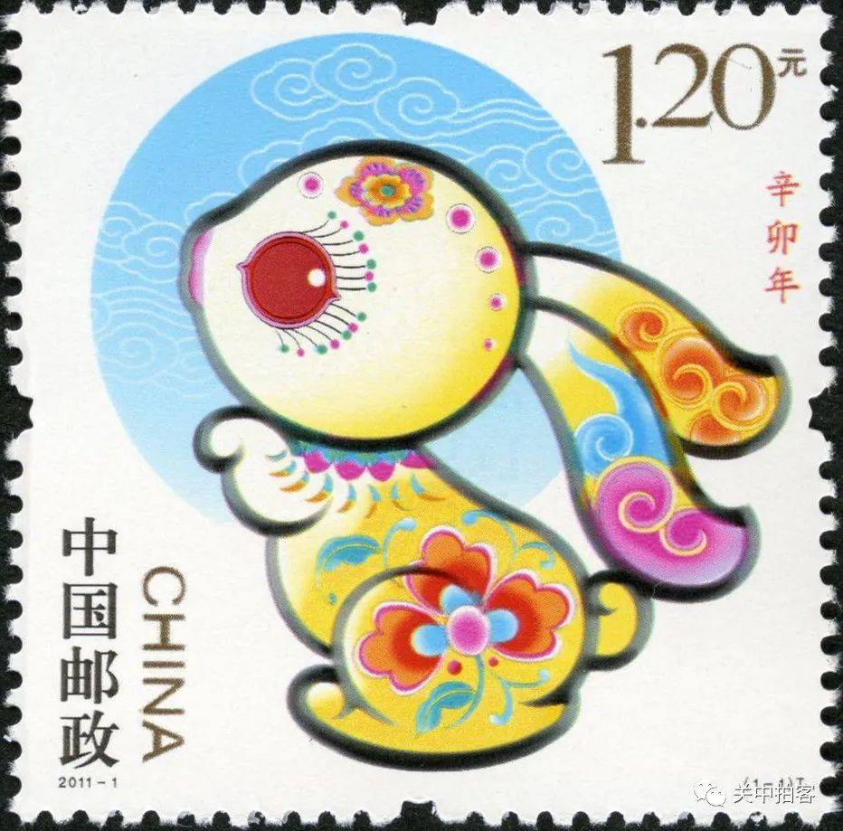 《辛卯年》生肖邮票,用挺拔流畅的线条勾勒出一只眺望月亮的玉兔