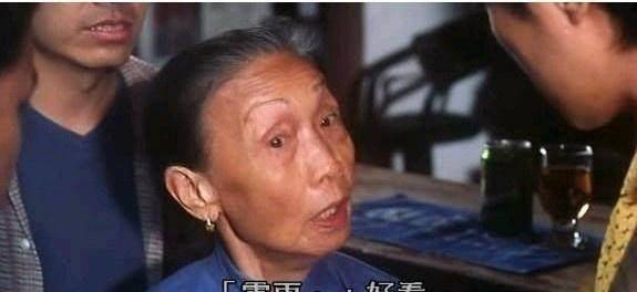 又一位老戏骨去世，她的名字叫侯焕玲，曾是周星驰御用阿婆！
