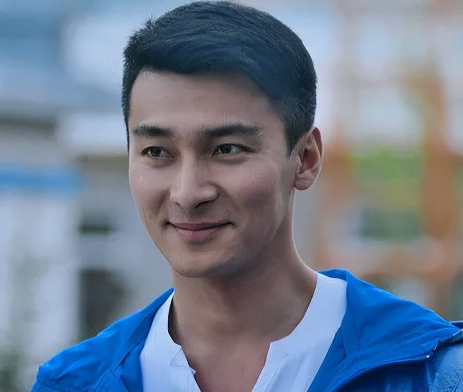 贺刚:被嘲烂演技却抱上赵宝刚的大腿,40岁,只孝敬爸妈不谈对象_刘德华