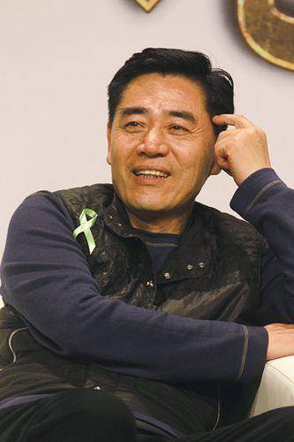 22年后《大宅门》演员近况,陈宝国依然活跃,杜雨露等人相继去世_斯琴