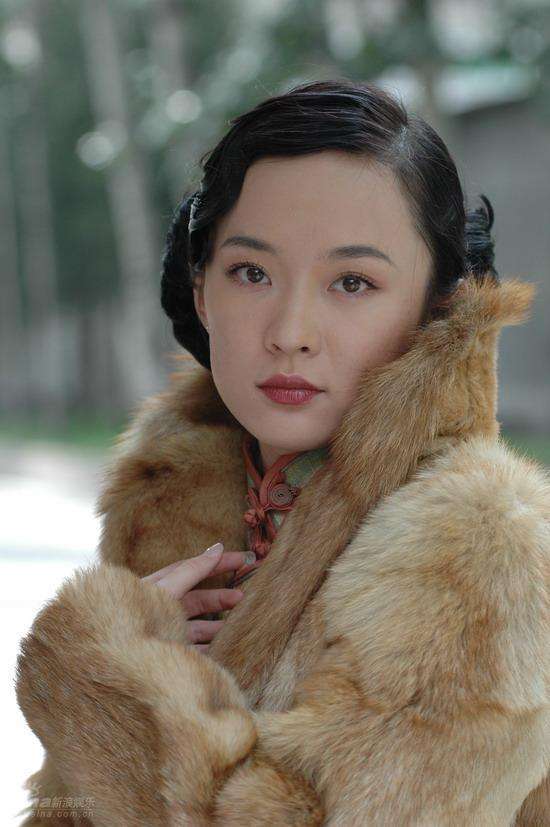 美女演员演赵四小姐,气质差多少?_张学良_霍思燕_应采儿