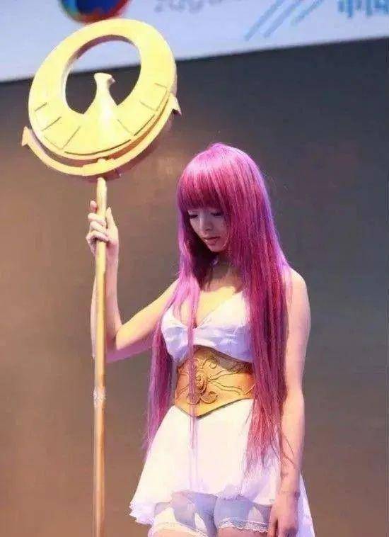 她因身材太过时尚放弃舞蹈,靠健身练出犯规身材!_生活_衣服_人生