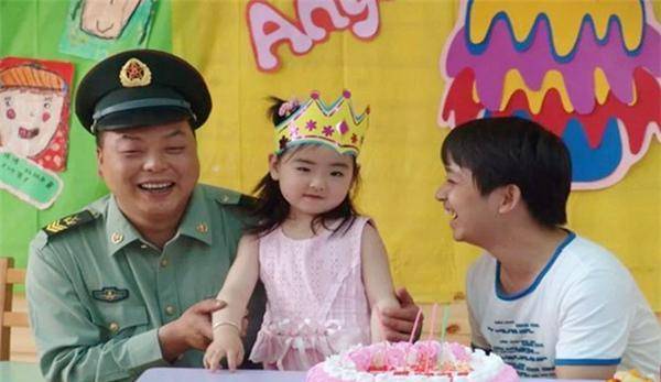 汶川地震中,那名敢叫总理"让路"的士兵,他后来如何了_王肃_小馨_救援