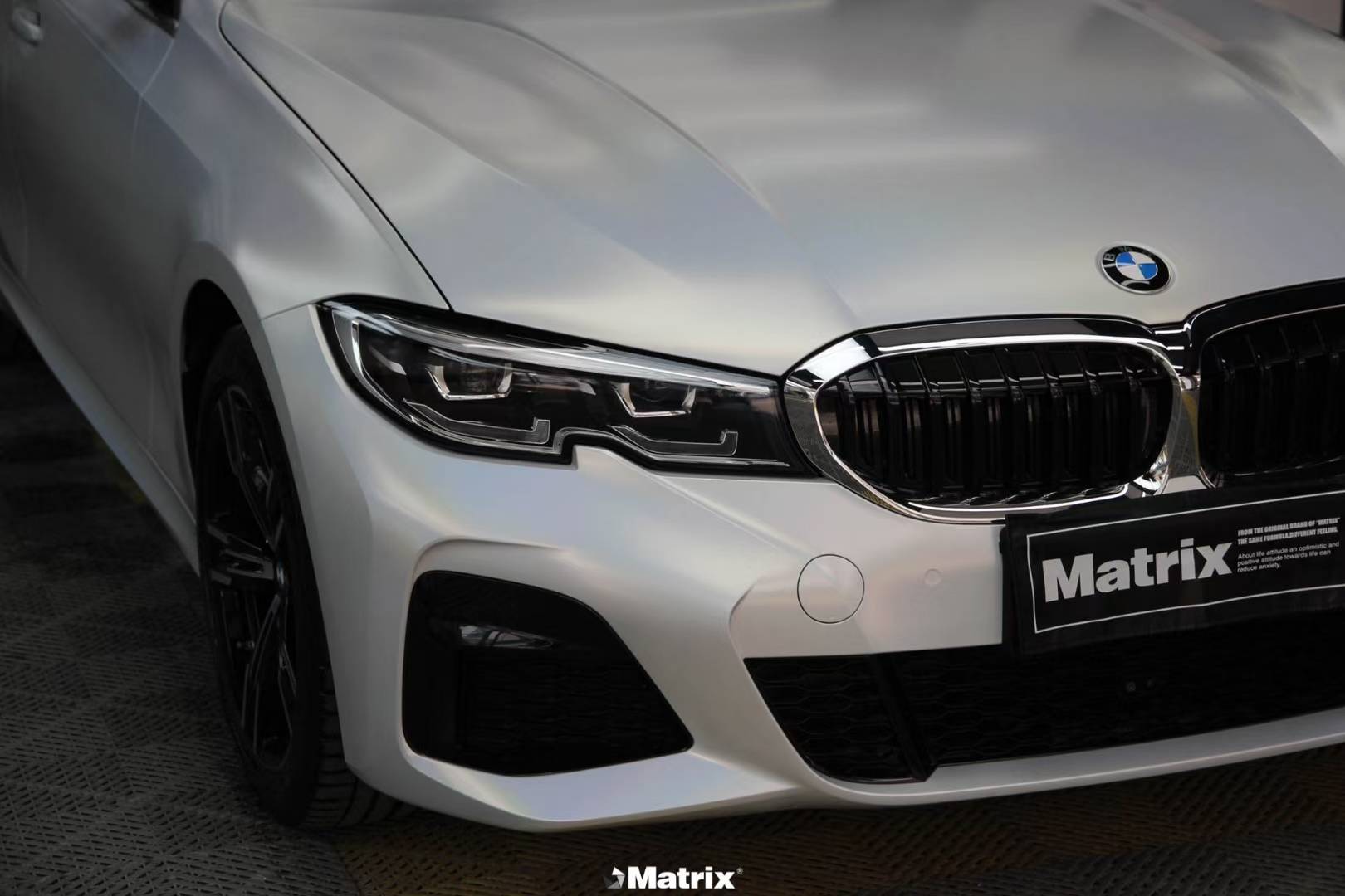 镭射白搭配哑光质感,#ls081镭射白(哑)#宝马3系