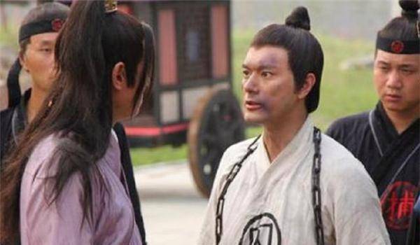 除董卓外,还有一个女人也受过此刑_过程_历史_老百姓
