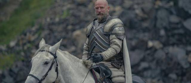 哈罗德·维斯特林是韦赛里斯一世的女儿雷妮拉的贴身侍卫.