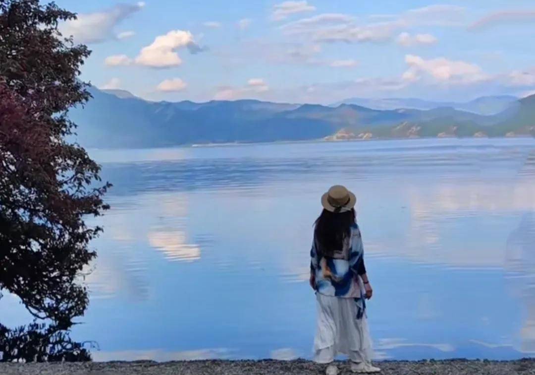 思念,是徜徉在心上的清流,想你,心一动,又生相思_一个人_远方_世间